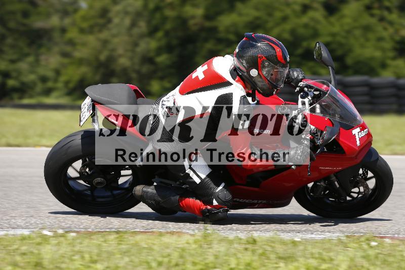 /Archiv-2024/29 12.06.2024 MOTO.CH Track Day ADR/Gruppe gelb/Team